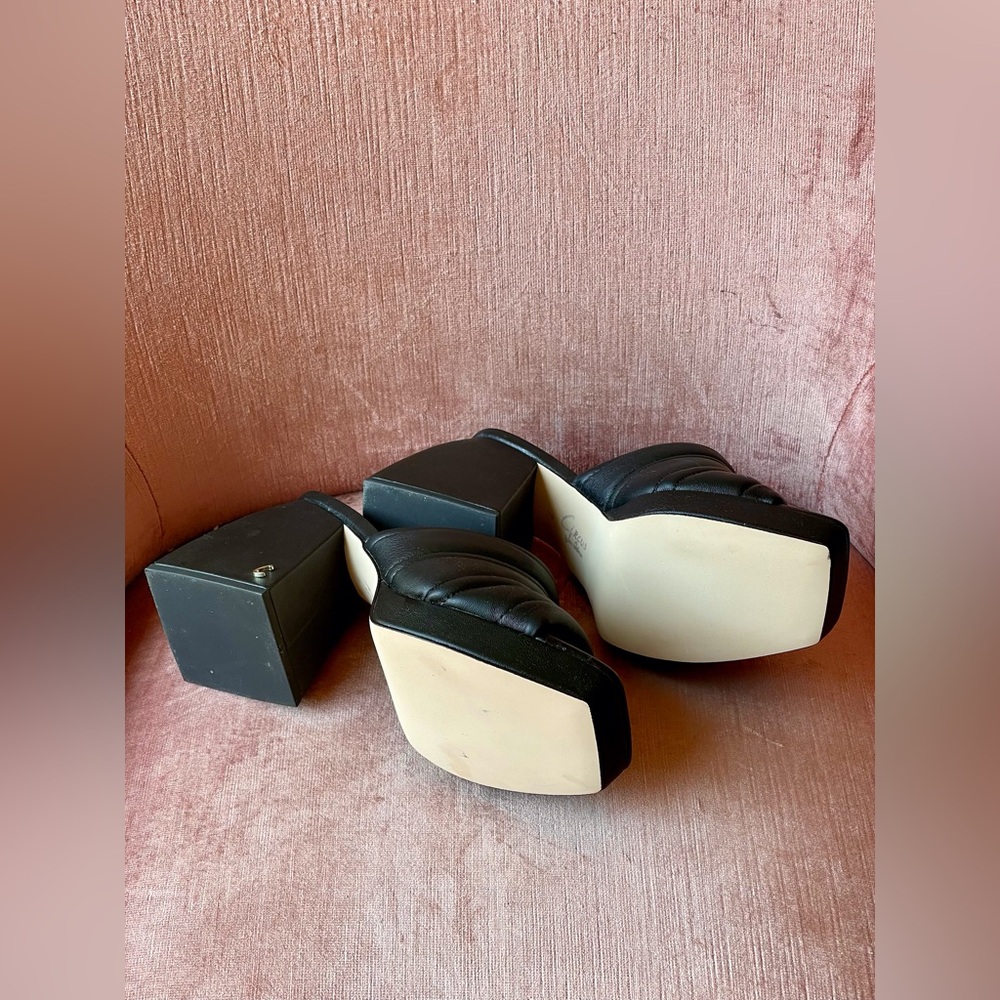 Sam Edelman Mules / 7 - Picture 3 of 4